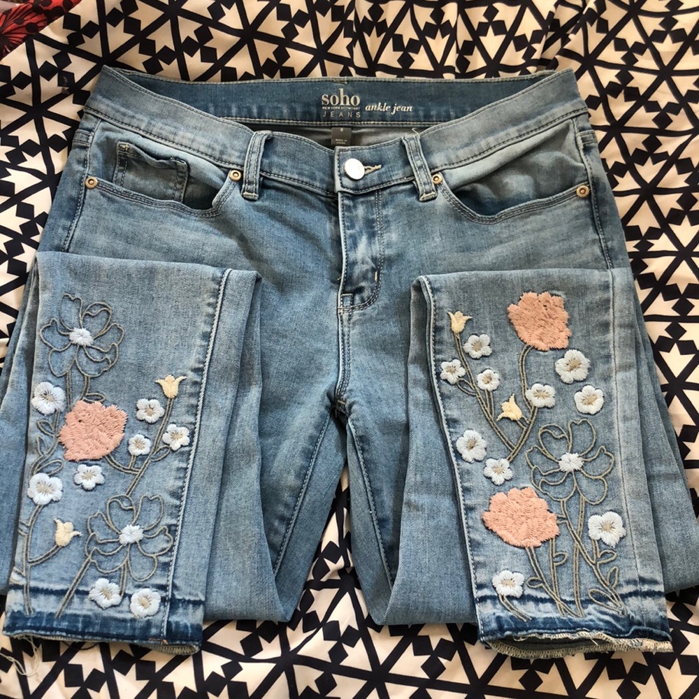 Soho New York & company ankle jeans